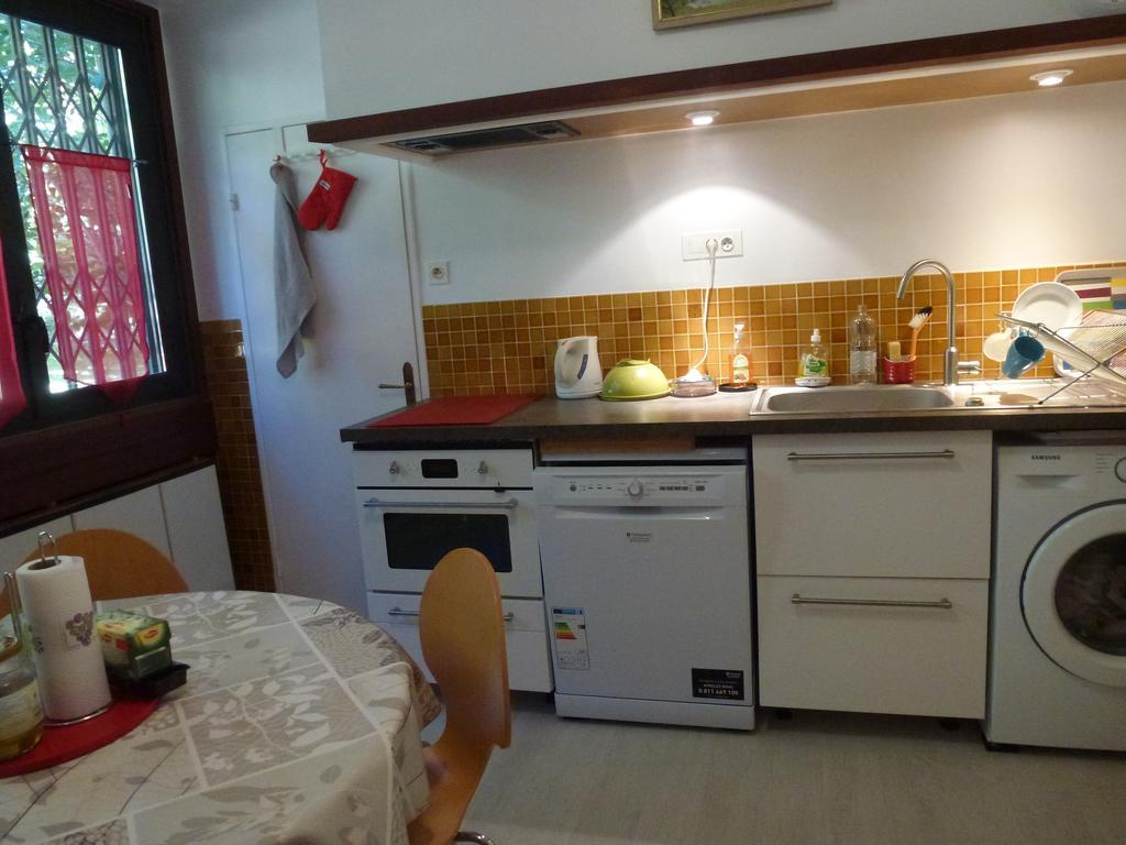 Apartment Les Muriers Blancs Aix-en-Provence Bagian luar foto